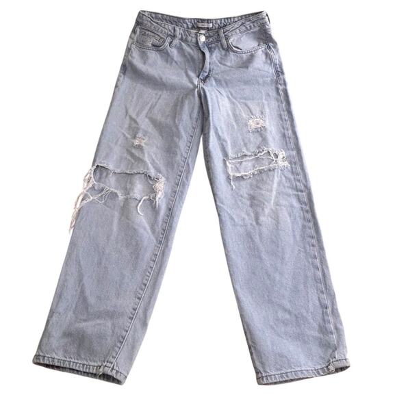 Forever 21 Straight Leg Distressed Torn Jean Sz 27 Light Blue Wash Boyfriend Fit - Picture 5 of 8